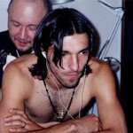 Сергей Белов набивает татуировку футболисту Данни